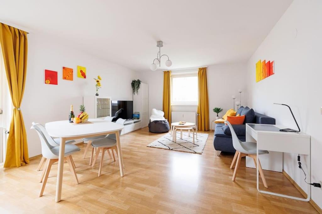New! Cozy & Lovely Home In The 3Rd District Вена Экстерьер фото